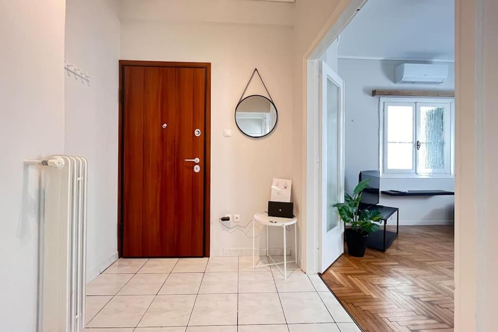 Pame Rentals - 2Bd Home, 4 Min To Acropolis Athen Eksteriør billede